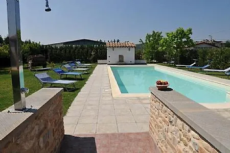 Sleeps 4 Pool Wifi *