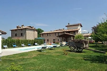 Sleeps 4 Pool Wifi